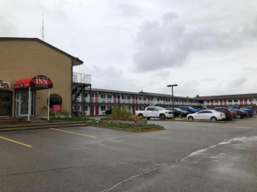 Red Deer Inn & Suites